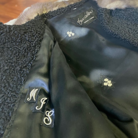 Eaton’s Lambswool & Fur Collar Coat - Picture 3 of 3